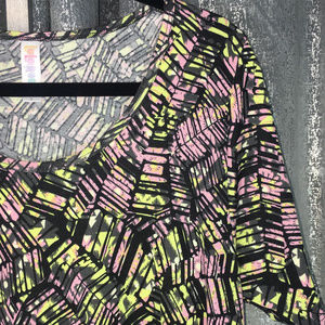 *final* Green Pink Daisy Flowy Perfect T Lularoe